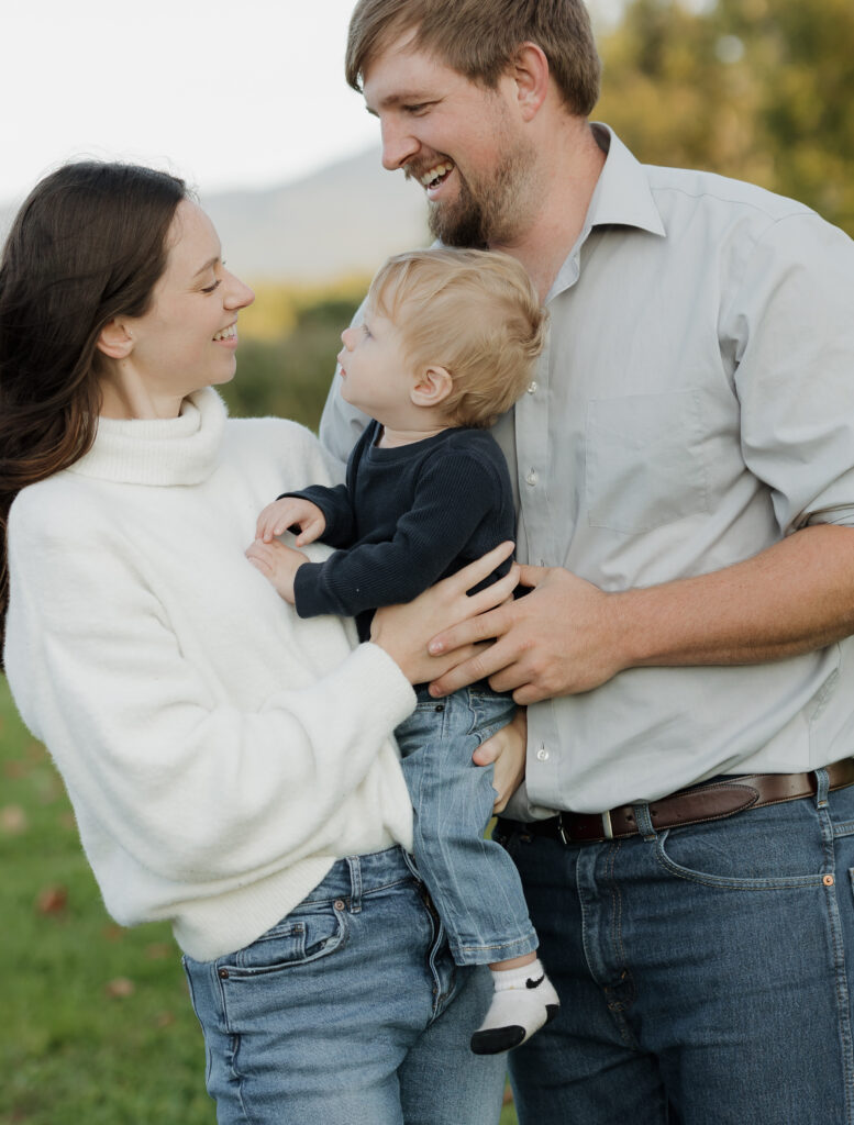 Stowe, Vermont photoshoot of parents and child.