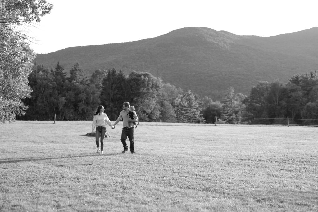 Stowe, Vermont photoshoot family walking.